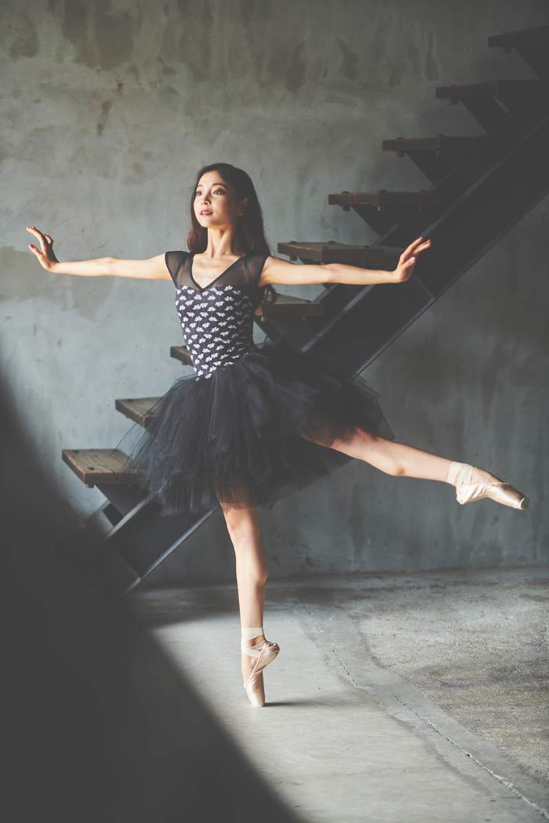 stina / type H halfsleeve/stripe black