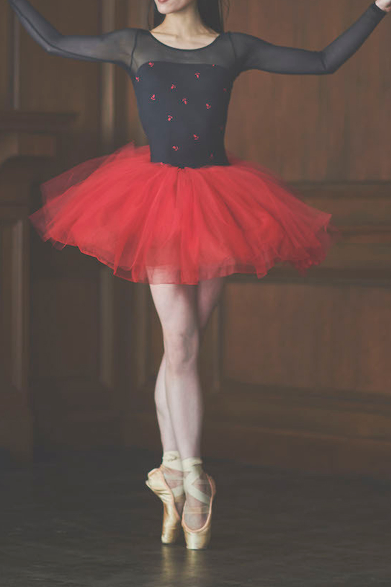 stina / type T long / tulip treat black