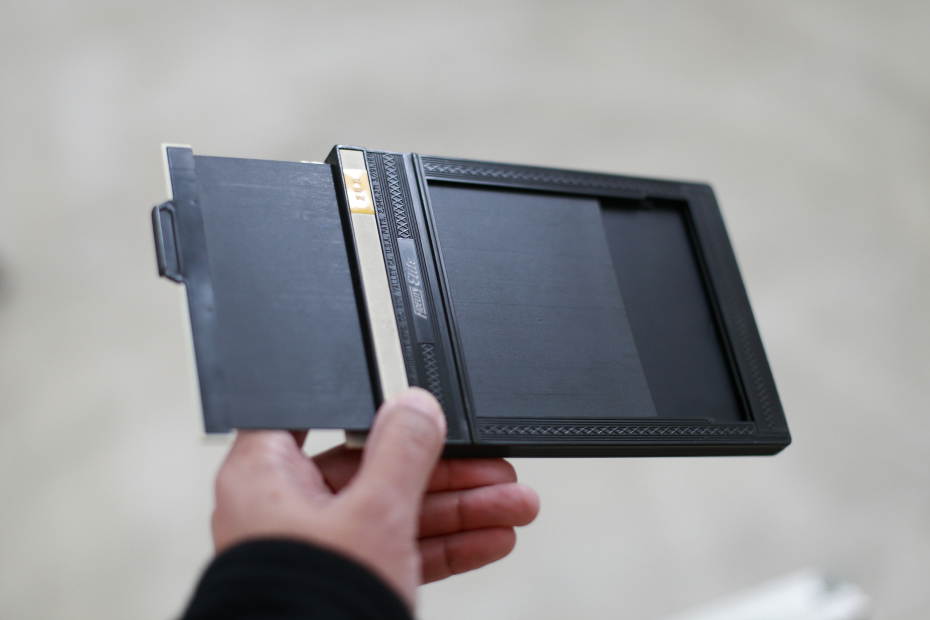 ④大判カメラ用のフィルムホルダーはこんなものです – Studio Hishiki