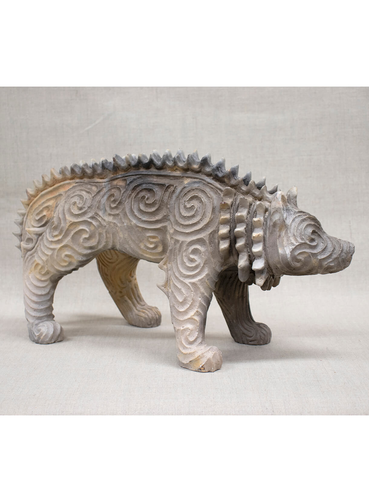 松山賢《狼形土器怪獣》 | ONBEAT studio