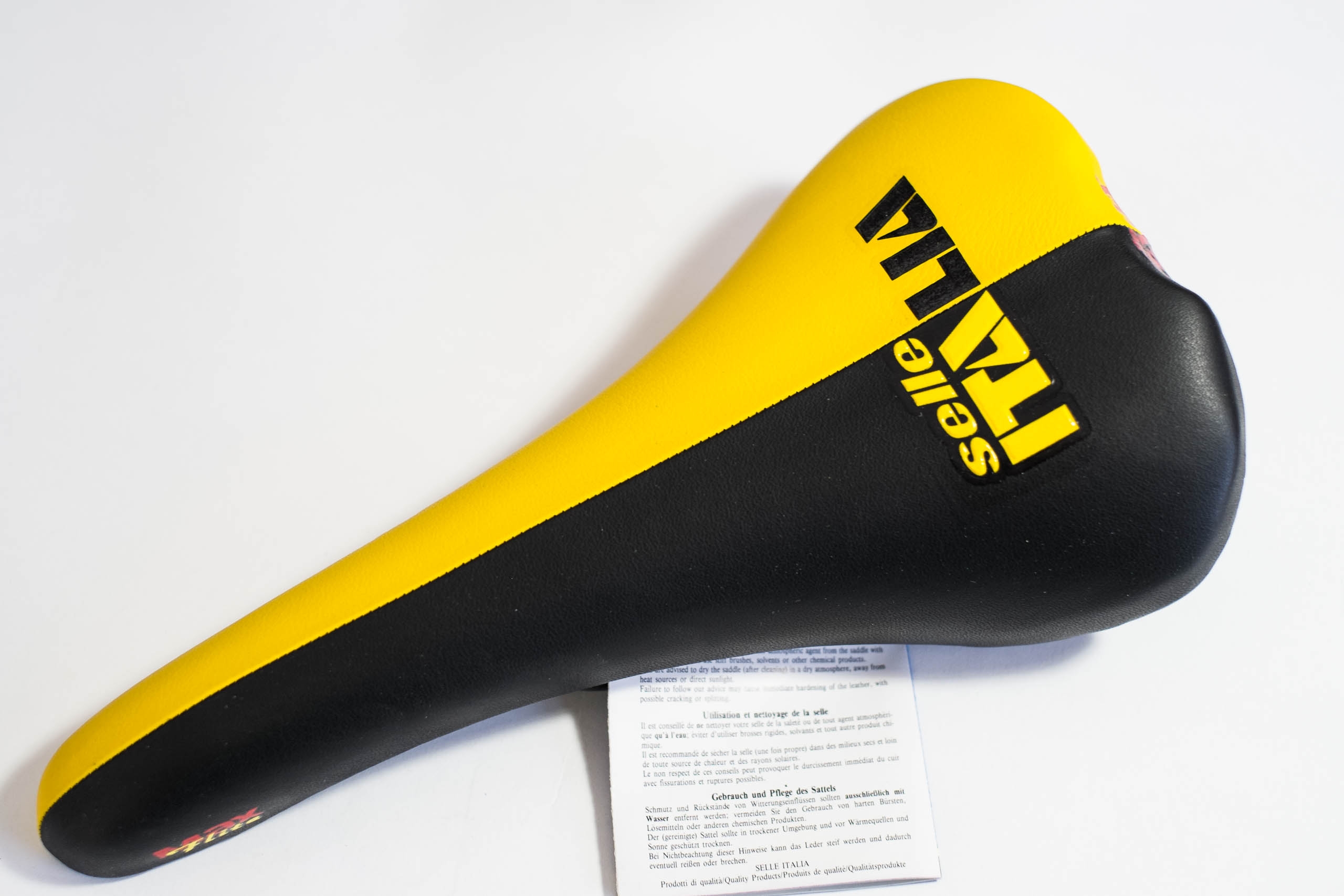 NOS Selle Italia Max Flite saddle black / yellow leather Saddle