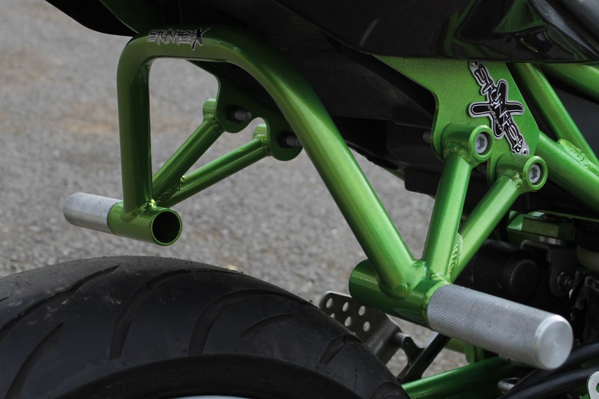 03/04 636/ZX6R Subcage - StunterX