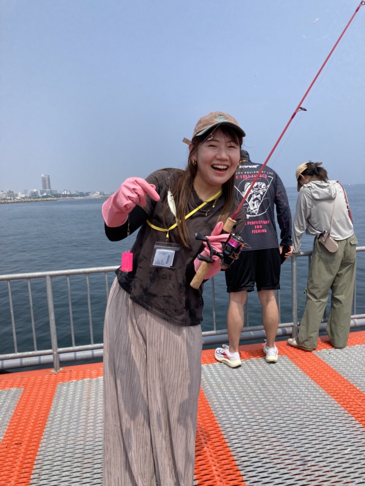 サビキ爆釣♪誰でも釣れます(^^♪ | 須磨海づり公園