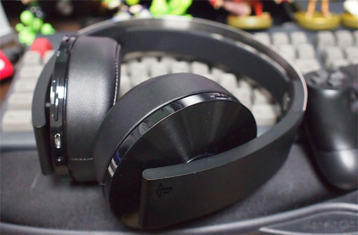 SONY PS4 プレミアムサラウンドヘッドセット（CUHJ-15005）を熱く語り