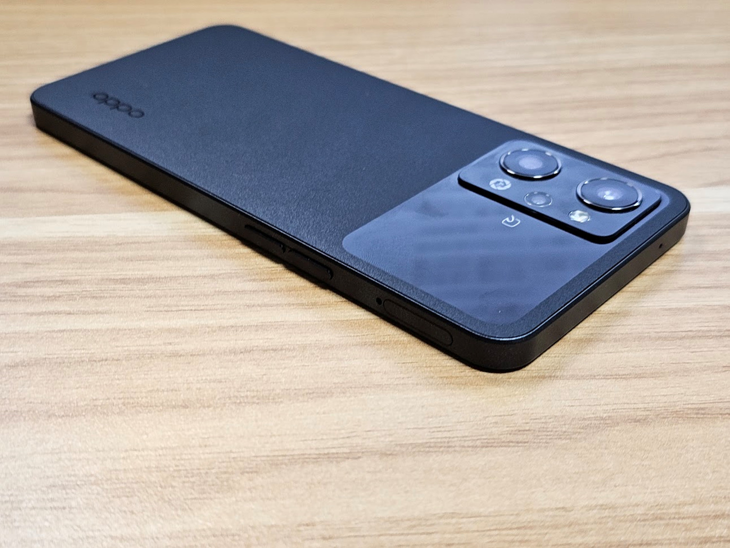 OPPO Reno9 A 実機レビュー】長持ちと価格を両立、ある意味理想的な