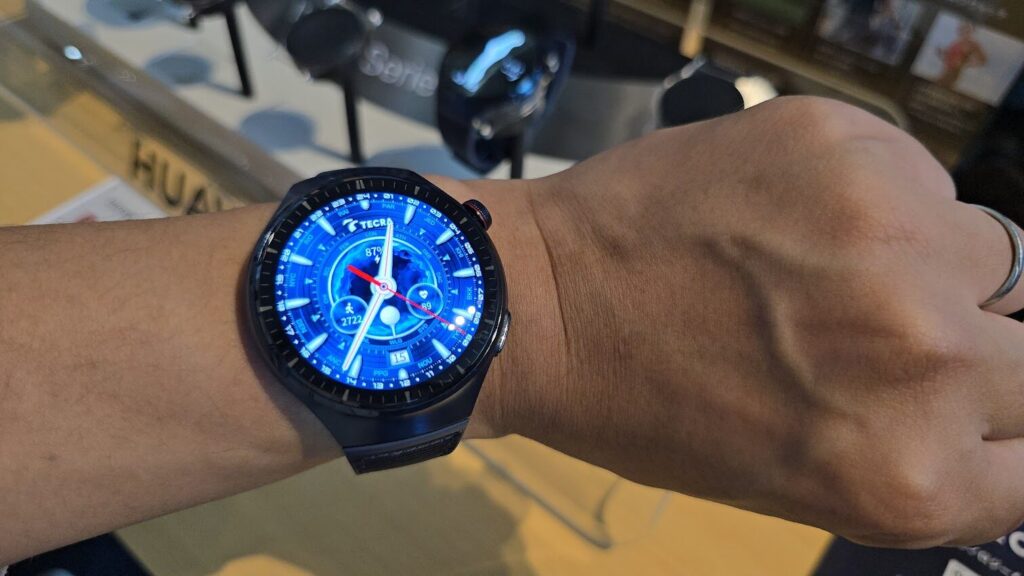 HUAWEI WATCH 4 Pro TECRAモデルの高級感・充実した機能が印象的すぎる