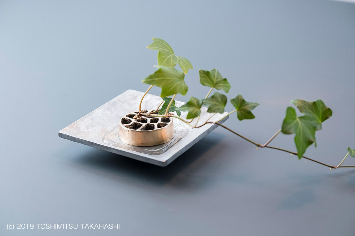 金沢かがやきブランド受賞】ロケット品質で鋳造する”針のない剣山”。銅