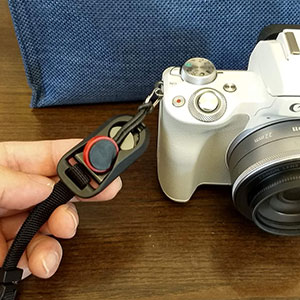 EOS kiss Mなど小型ミラーレスカメラにおススメのストラップ | すけ氏