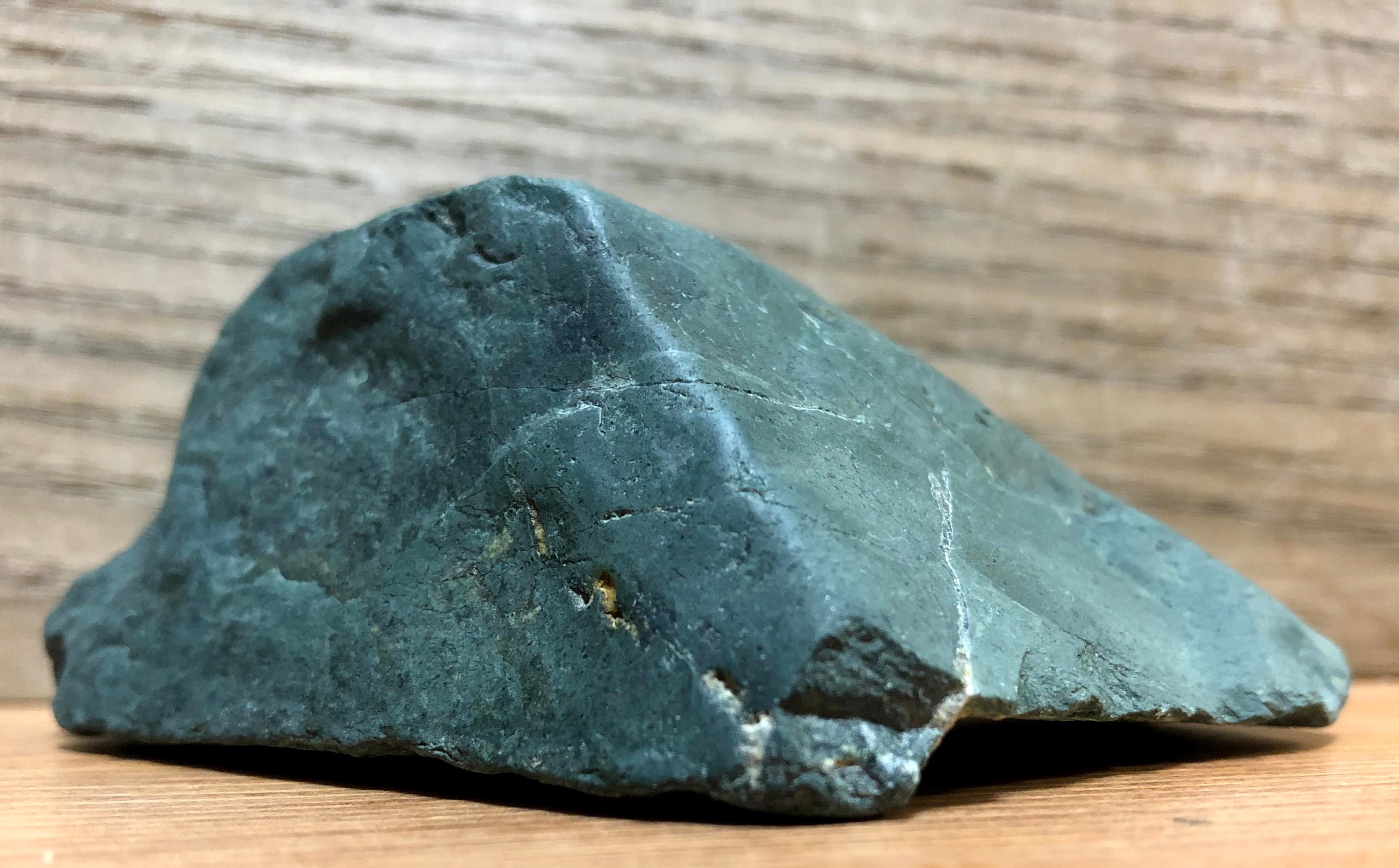 神居古潭石 土坡形 輝緑石と青黒石の珍品 【公式通販】