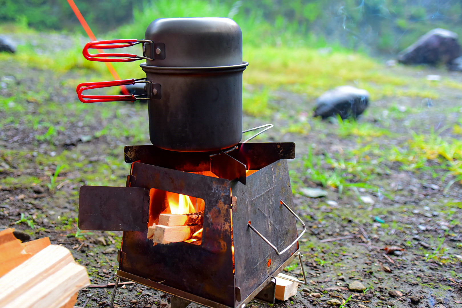 もう買った?コールマン ソロクッカーセットはソロキャンプ料理に