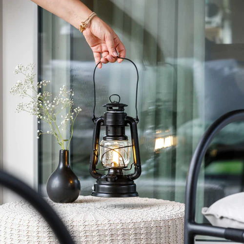 オイルランタン迷ったらこれ！軍人も好むベイビースペシャルフュア