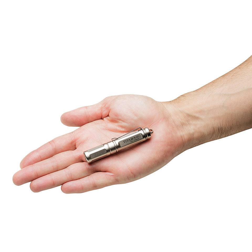 SUREFIRE TITAN PLUS – Ultra-Compact Variable-Output LED Flashlight