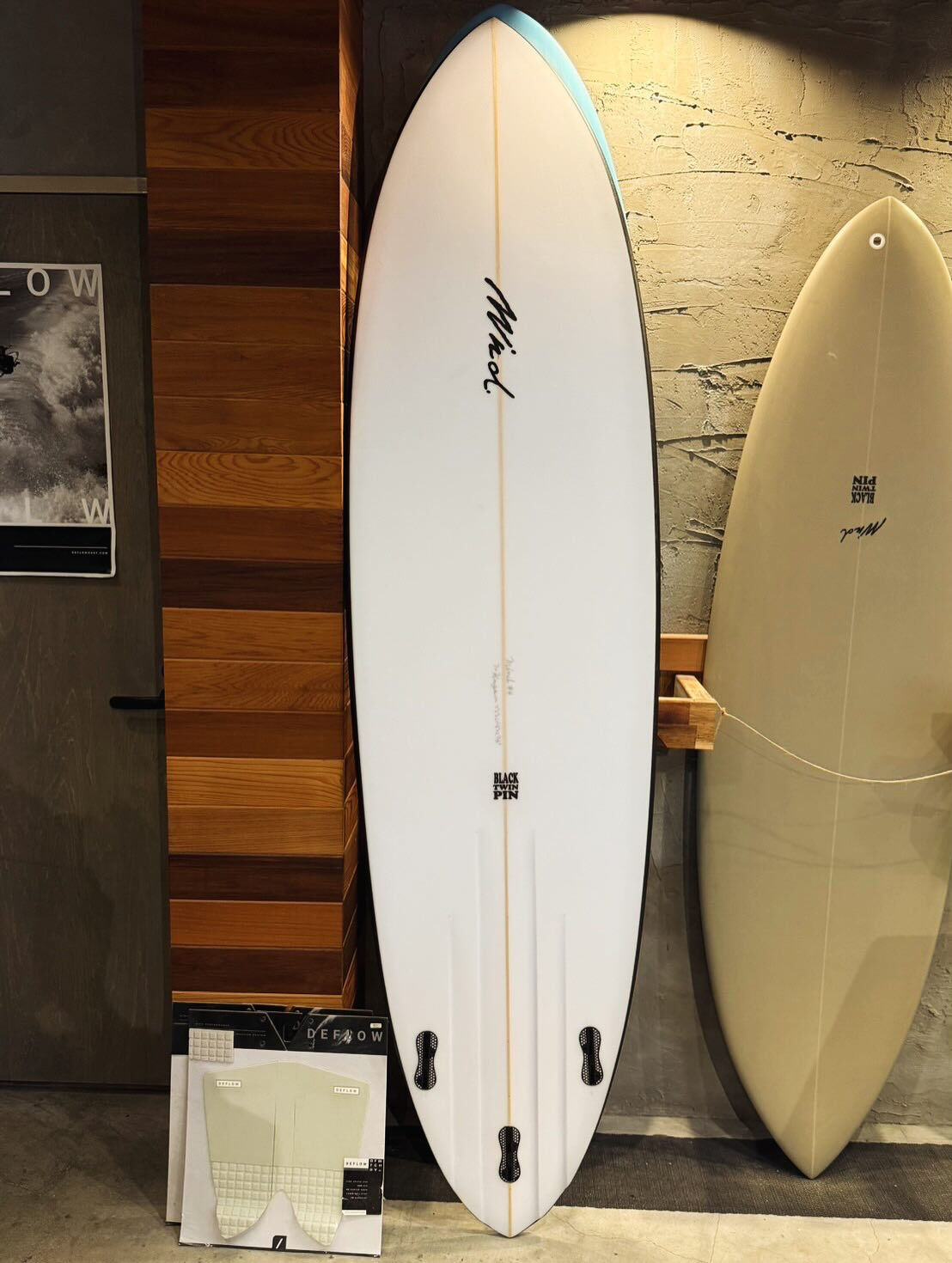 オーダーサーフボード】オシャレミッドレンジをフルオーダーで