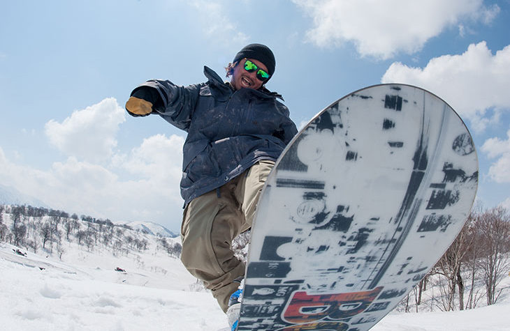 ゲレンデで目立ちたいスノーボーダー必見！グランドトリック[SNOWBOARD