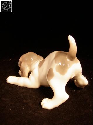 リヤドロ】【むじゃきなビーグル（おしりを立てて）】【絶版】【1070】