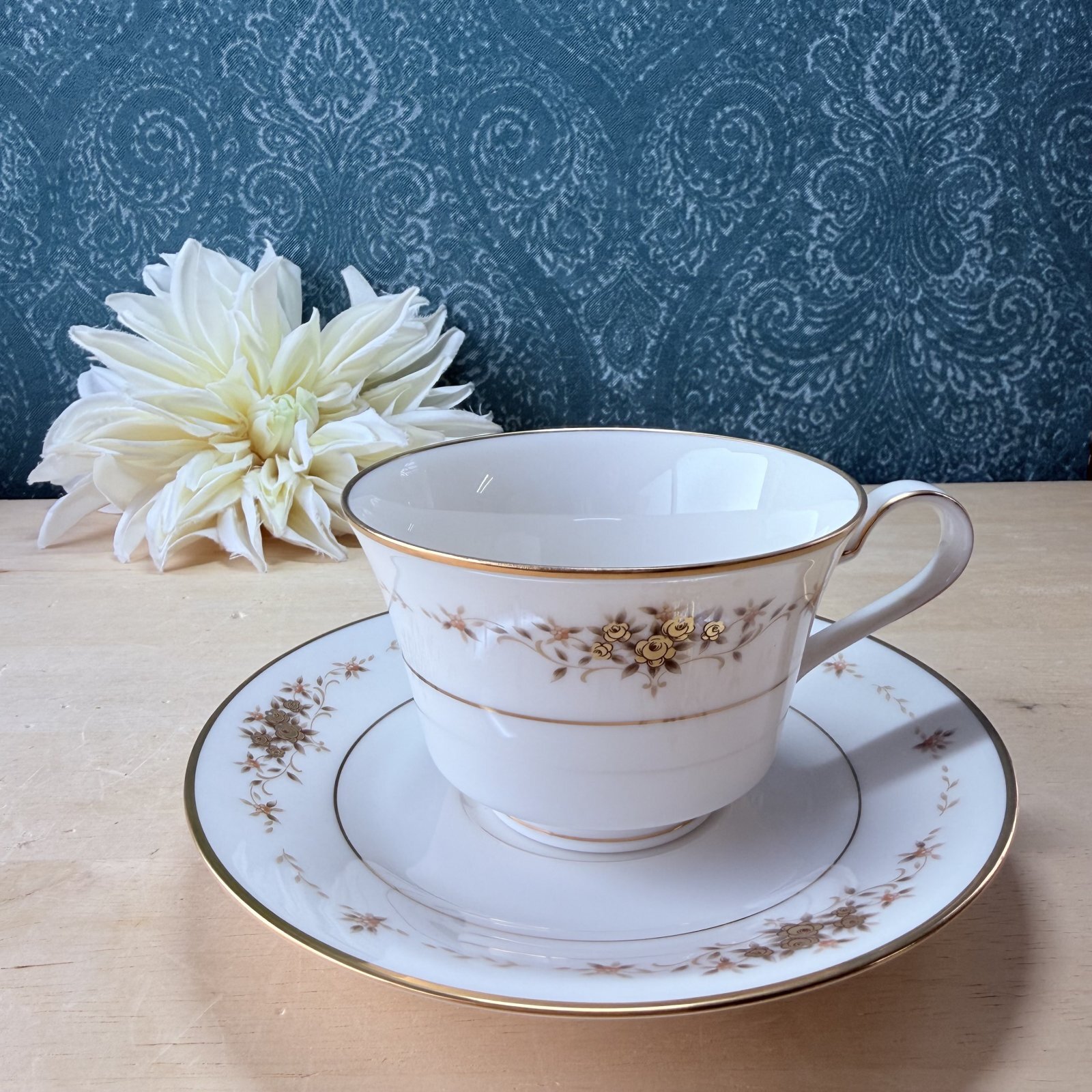 NORITAKE suffolk ノリタケ アイボリーチャイナ サフォーク カップ