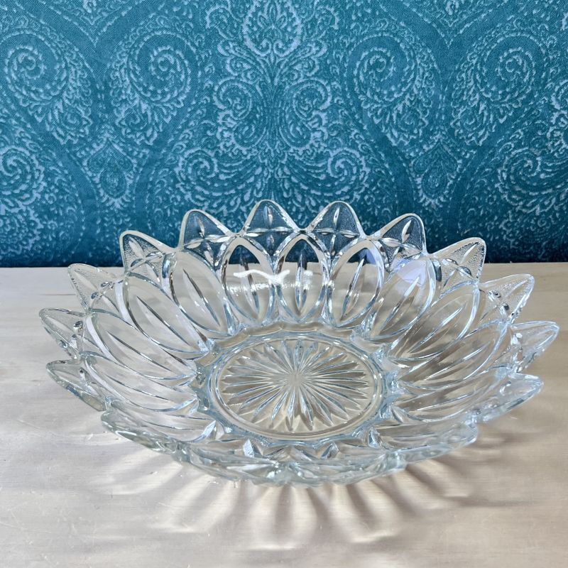 大きなガラス器 美しい花の形 クリア 26.8cm